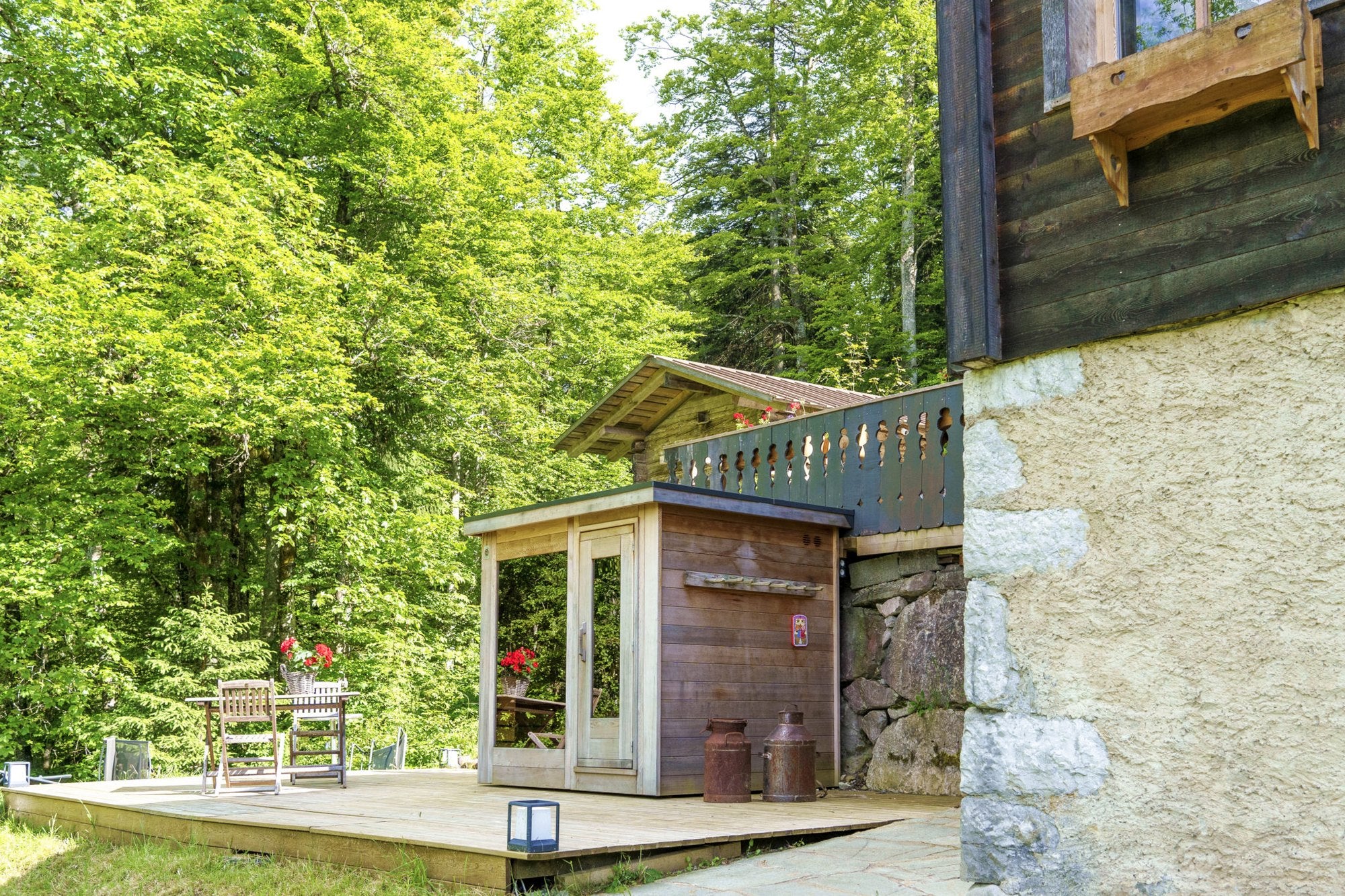 Atelier Nordic — Kubic Red Cedar